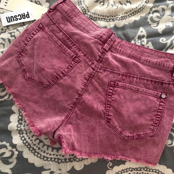 ❌SOLD❌ Roxy High-Waisted Shorts - Picture 6 of 7